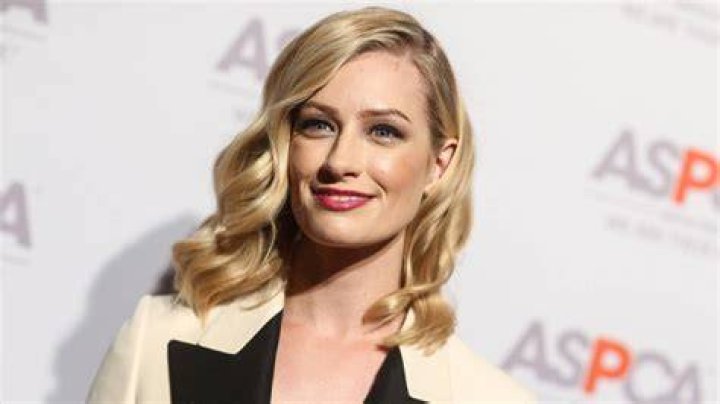 Beth Behrs Bio Beth Behrs Bio