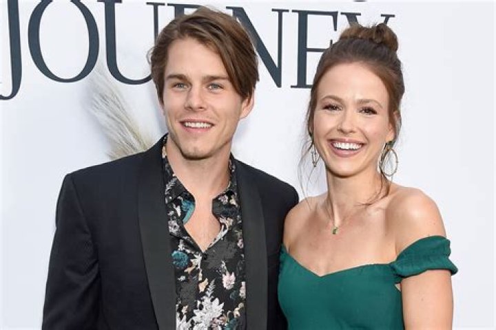 Image of Jocelyn and Jake are together since 2016