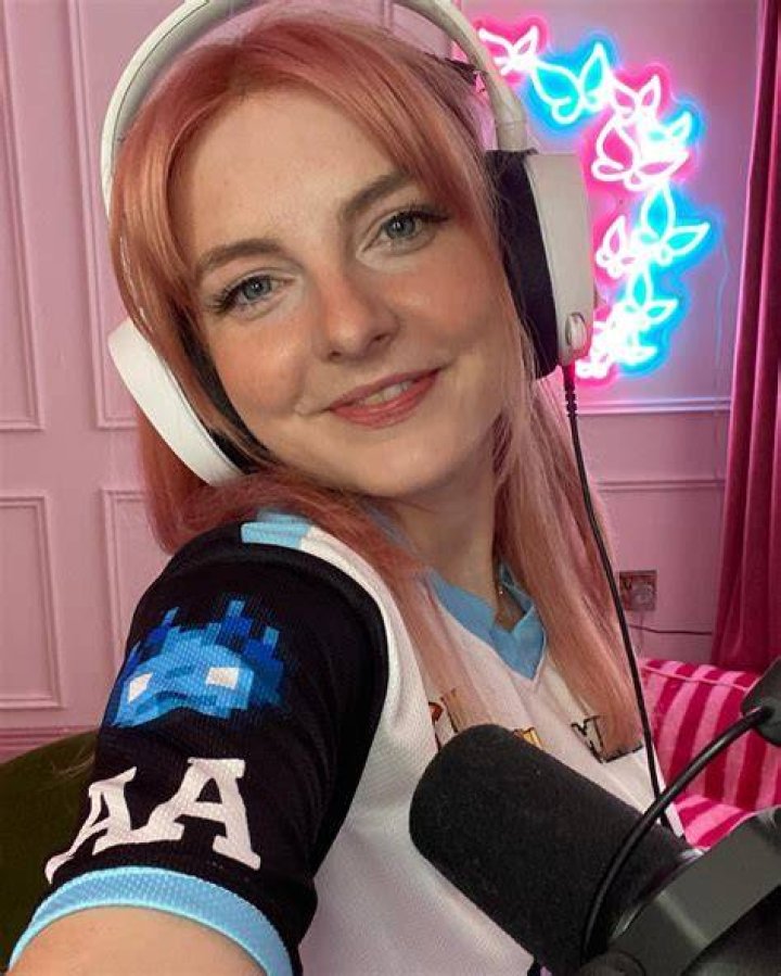 LDShadowLady 1 LDShadowLady